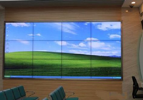 钟山液晶拼接屏的另类用法。